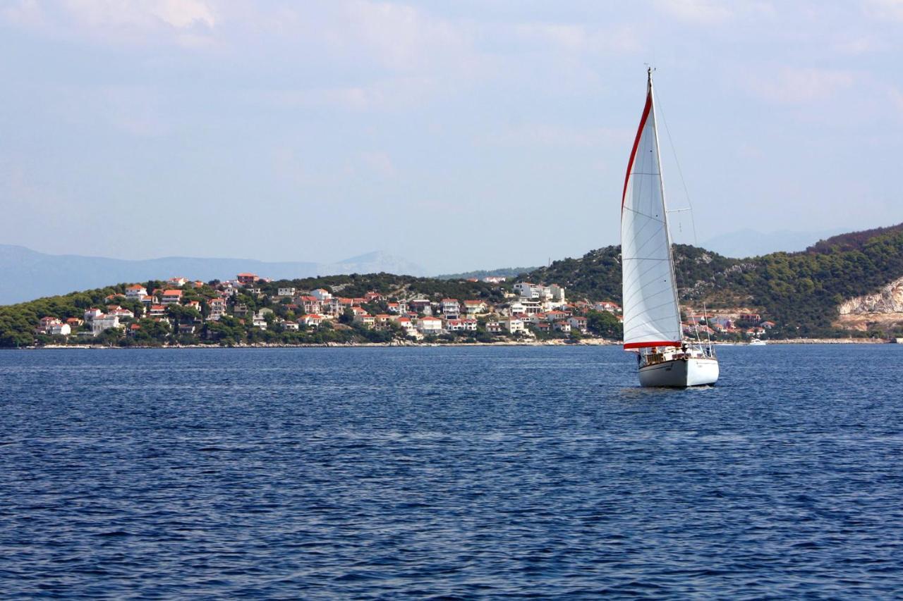 Apartments By The Sea Okrug Donji, Ciovo - 16657 Округ-Доньи Экстерьер фото