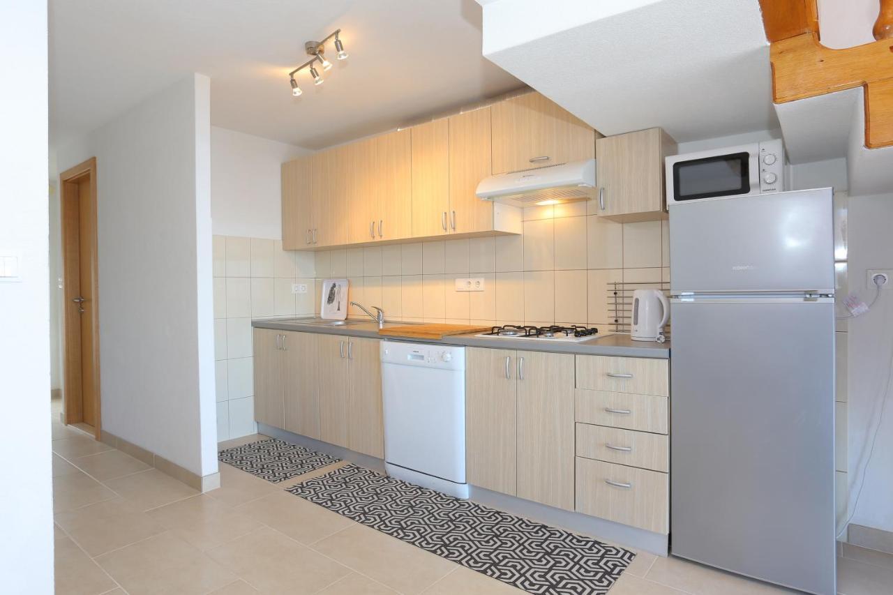 Apartments By The Sea Okrug Donji, Ciovo - 16657 Округ-Доньи Экстерьер фото