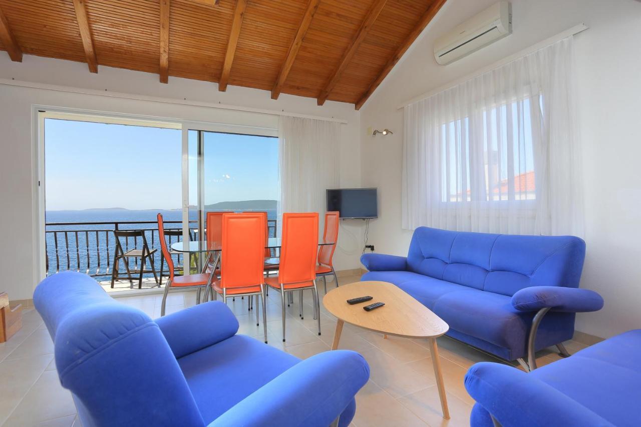 Apartments By The Sea Okrug Donji, Ciovo - 16657 Округ-Доньи Экстерьер фото